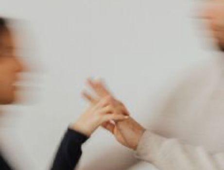 Diseña un sistema simple de seguimiento